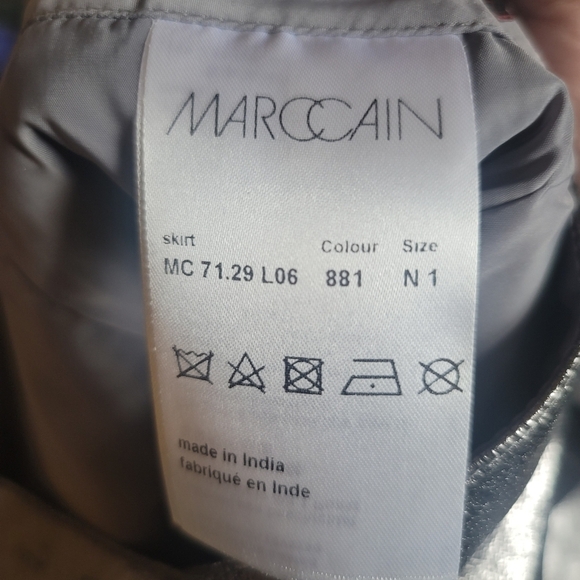 Marc Cain,‎ Leather Metallic Skirt, Silver, Size N1 (Size 4 US) - Picture 6 of 15
